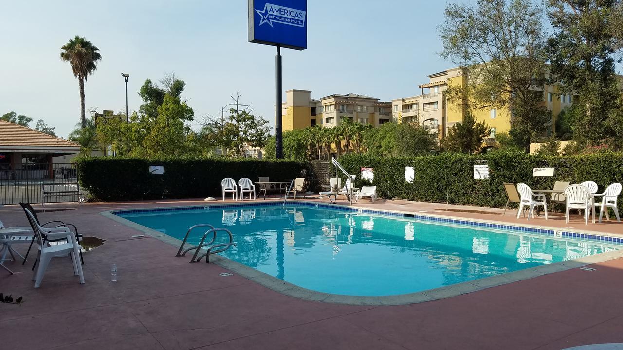 Americas Best Value Inn & Suites Escondido Luaran gambar